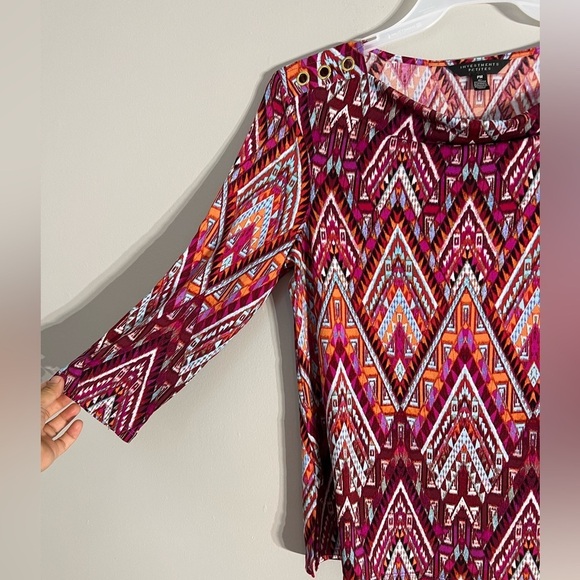 Investments Petite women’s blouse size PM - Picture 2 of 5